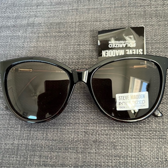 NWT STEVE MADDEN SUNGLASSES EYEWEAR ACCESSORY - Picture 2 of 5